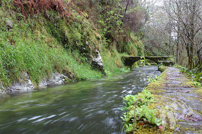 Ruta por el canal de agua