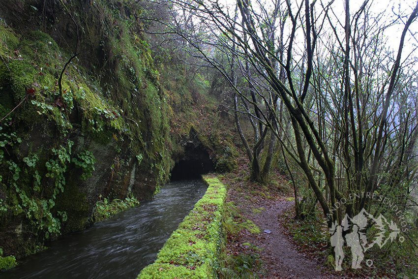 Ruta por el canal de agua