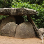 Dolmen de Axeitos o pedra do mouro