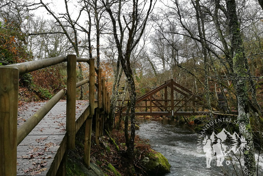 Pasarela río Mera