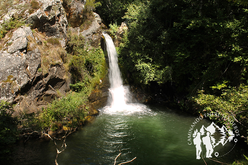 Cascada de los Forfogones